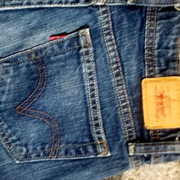 LEVI'S BOOTCUT PINK LABEL DARKWASH JEANS! Size 5! - Picture 6 of 7